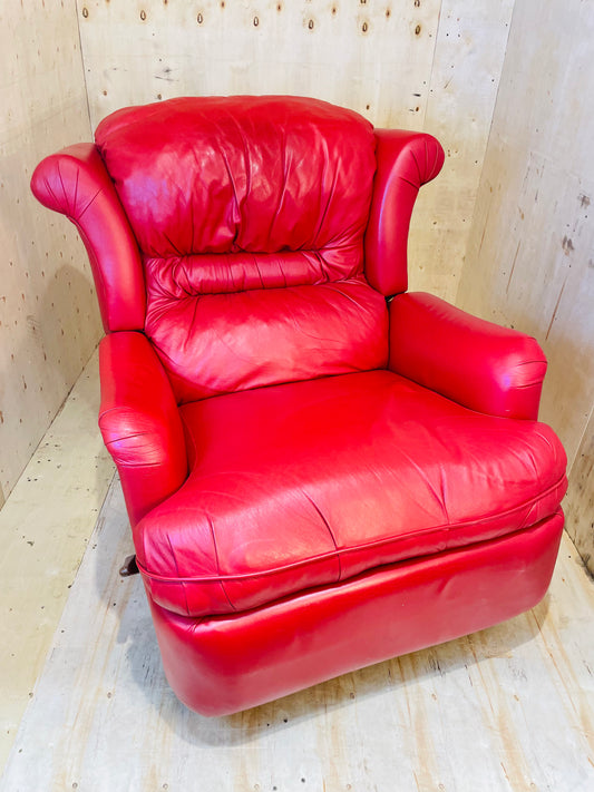 Red Leather Club Chair / Lounge Armchair